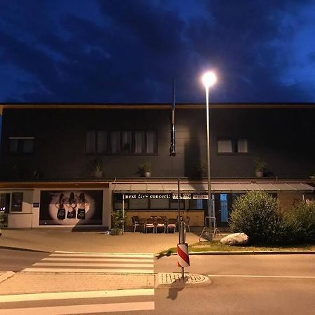 Kleine Wohnung Im - Konzept Flieger - 2 Stockwerke Tettnang Exteriör bild